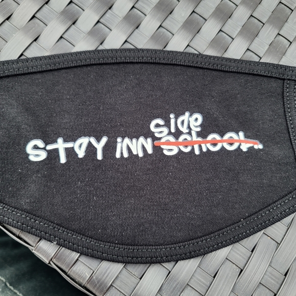 ✦ $3 Add‑On ✦ Bundle‑Only Deal ✦ Face Mask / Accessory ✦ With Any Purchase - Picture 3 of 5